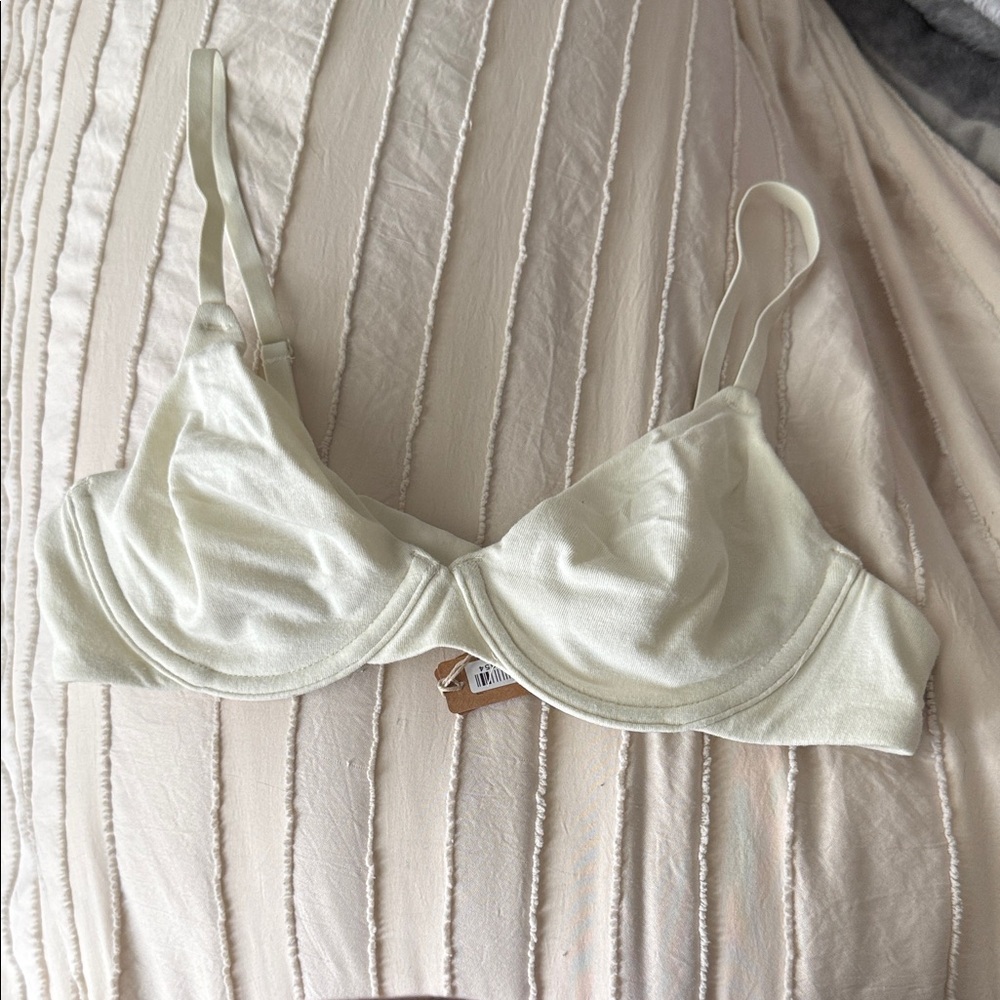 Skims unlined Demi bra